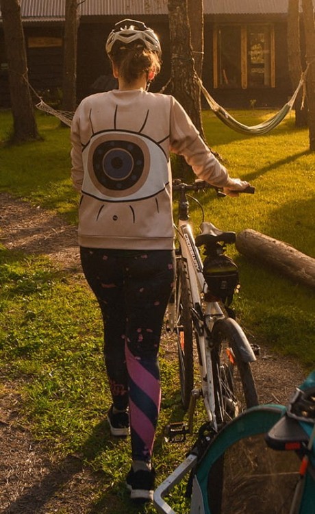 oczy łososiowe prosta bluza