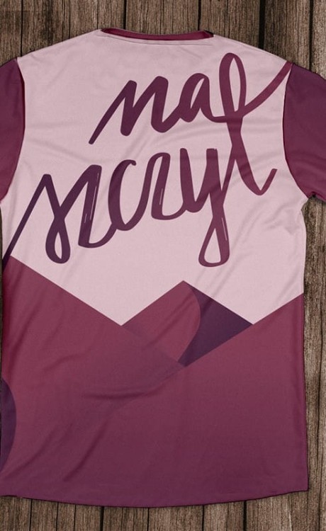 na szczyt bordo koszulka