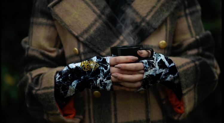 mitenki-marmury i zloto.jpg